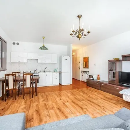 Urbannestgroup Lakowa60a Gdańsk